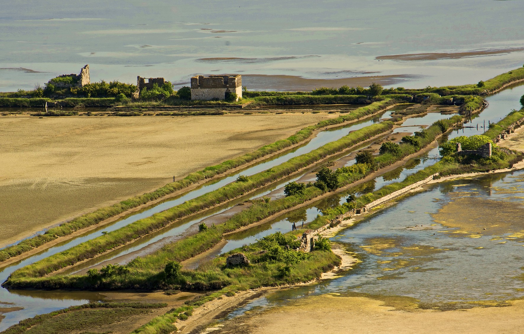 Fotografie der Salinen von Fontanigge